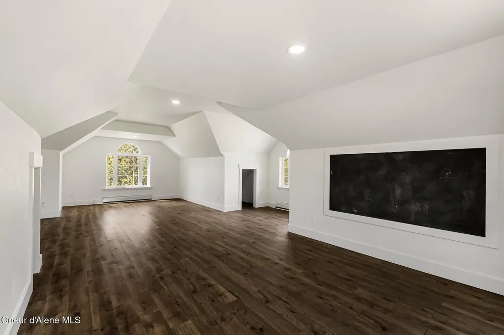 192 Bobbie Lynn Lane Sagle ID 83860