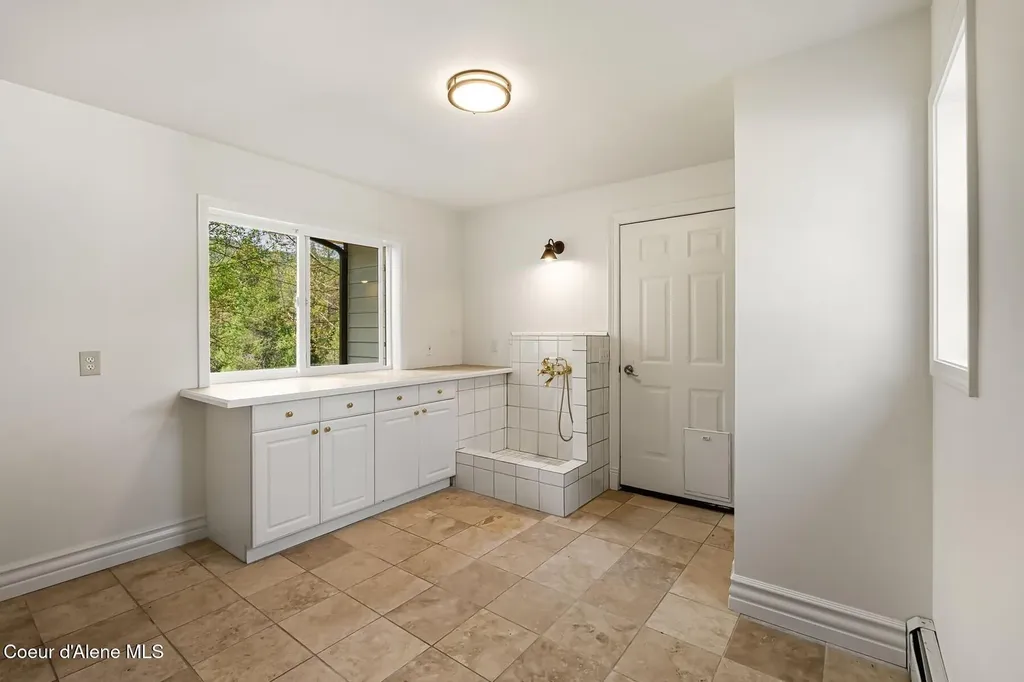 192 Bobbie Lynn Lane Sagle ID 83860