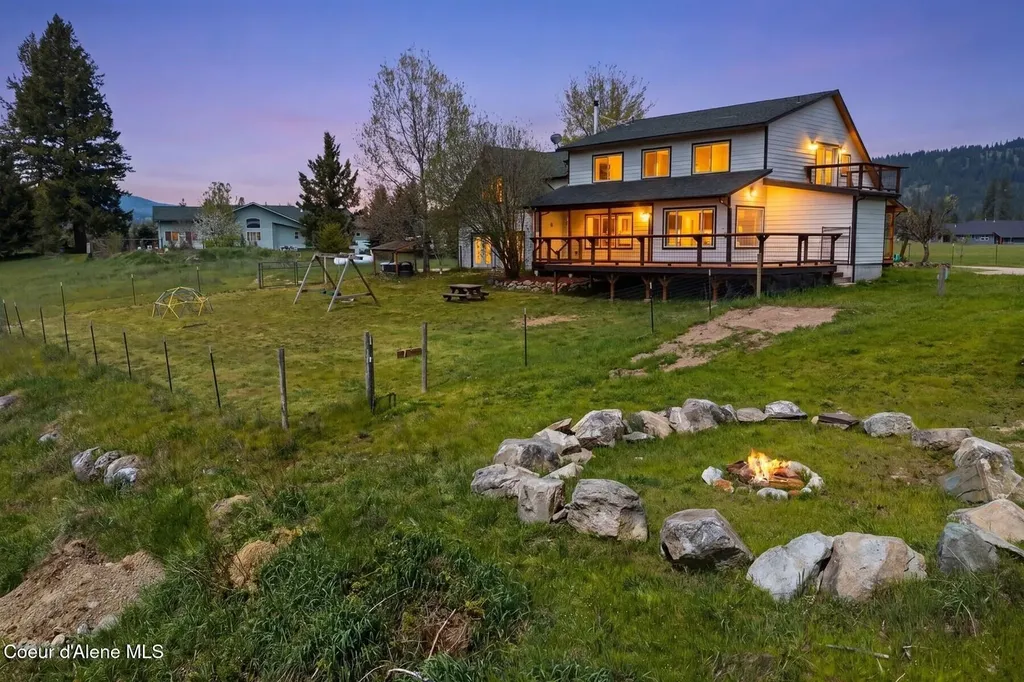 192 Bobbie Lynn Lane Sagle ID 83860