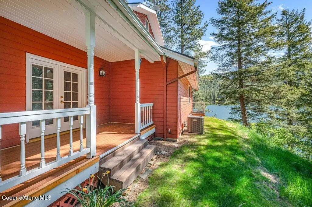 63200 S Powderhorn Bay Road Harrison ID 83833