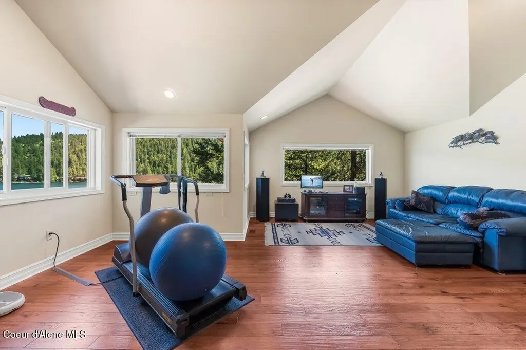 63200 S Powderhorn Bay Road Harrison ID 83833