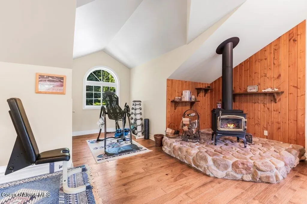 63200 S Powderhorn Bay Road Harrison ID 83833