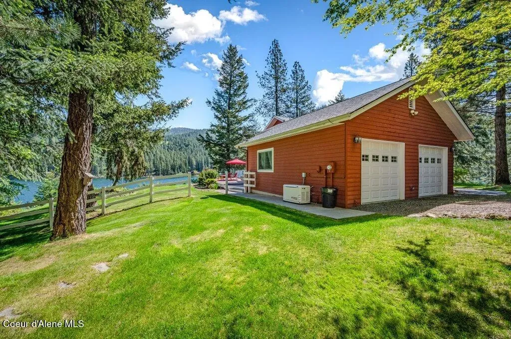 63200 S Powderhorn Bay Road Harrison ID 83833