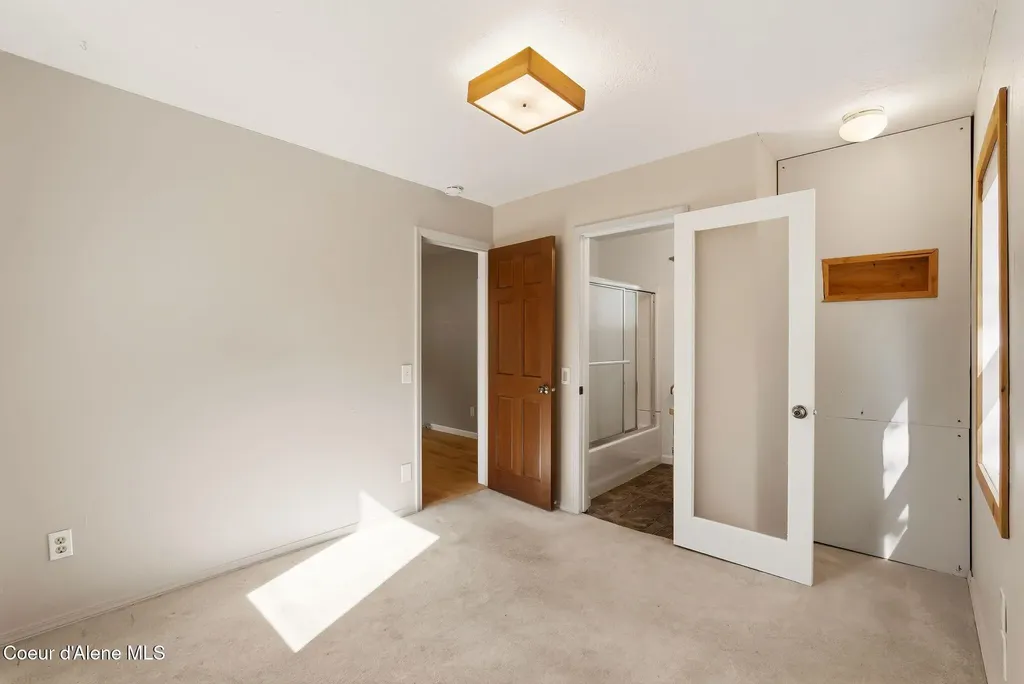 722 Ruth Avenue Sandpoint ID 83864