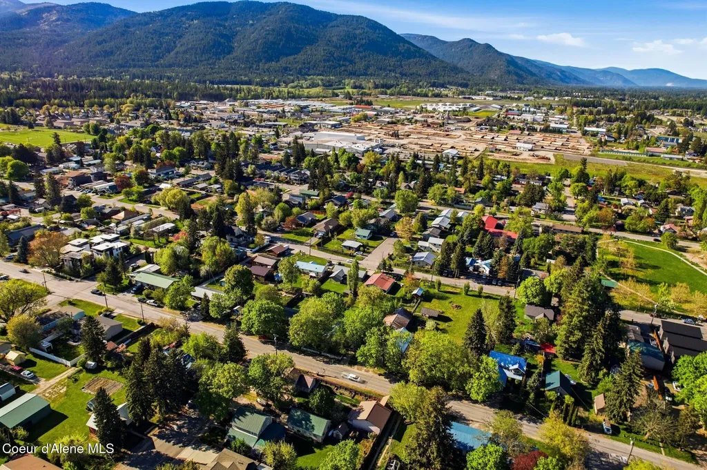 722 Ruth Avenue Sandpoint ID 83864