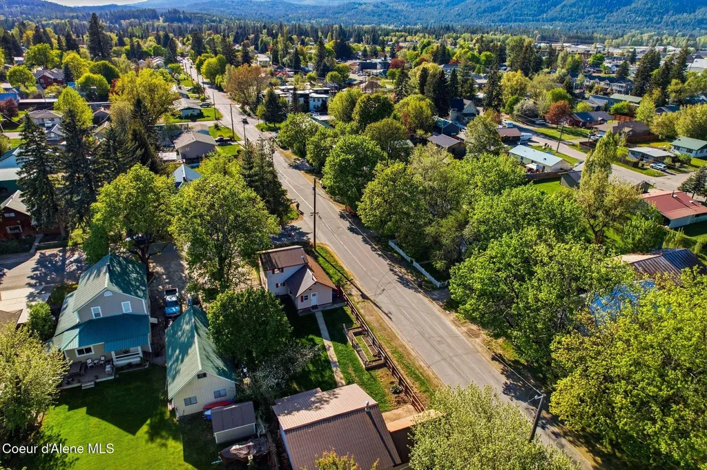 722 Ruth Avenue Sandpoint ID 83864