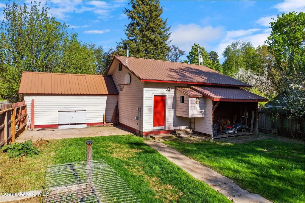 722 Ruth Avenue Sandpoint ID 83864