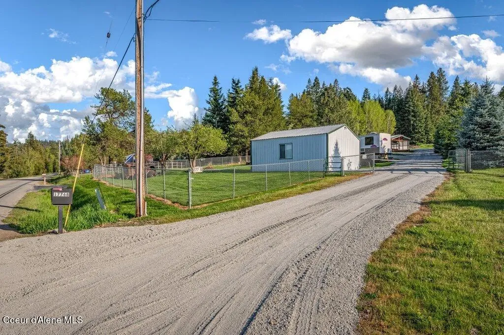 17768 Dufort Road Priest River ID 83856