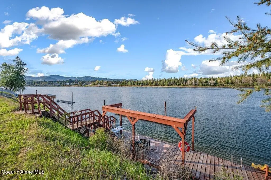 17768 Dufort Road Priest River ID 83856