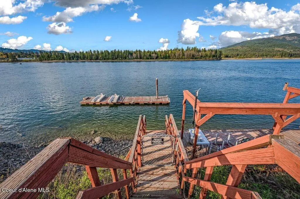 17768 Dufort Road Priest River ID 83856