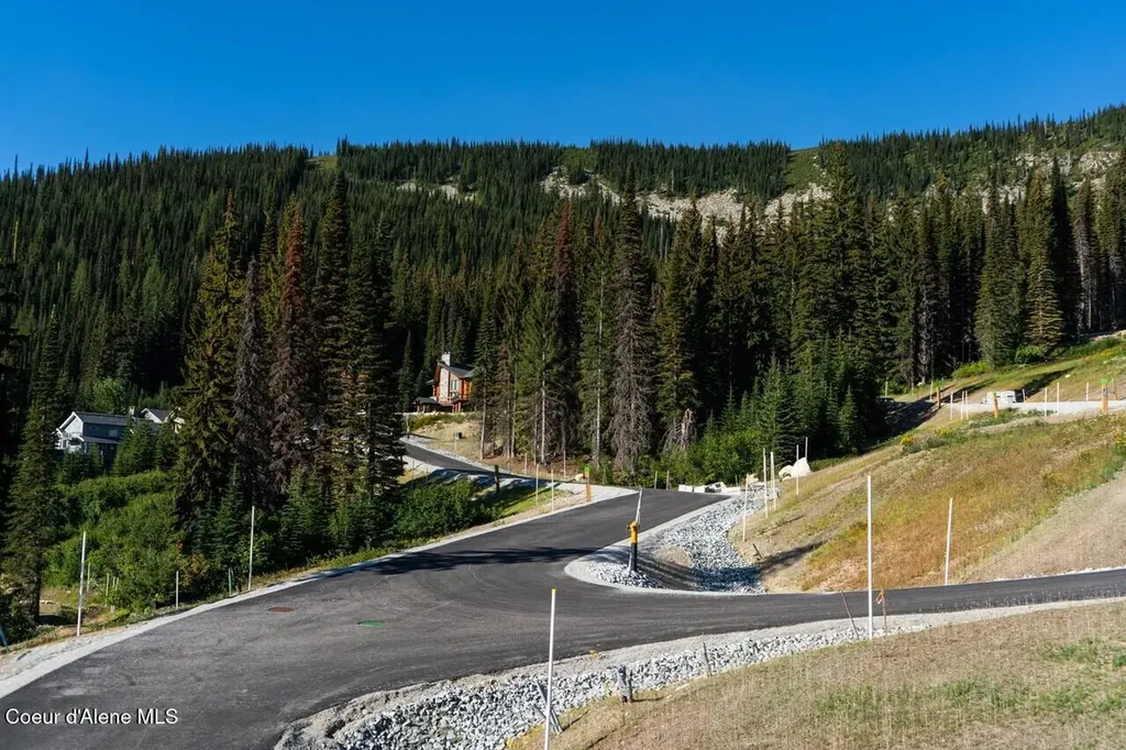 2 Crystal Springs Road Sandpoint ID 83864