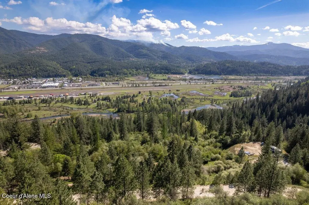Nka Southfork Rdg Road Smelterville ID 83868