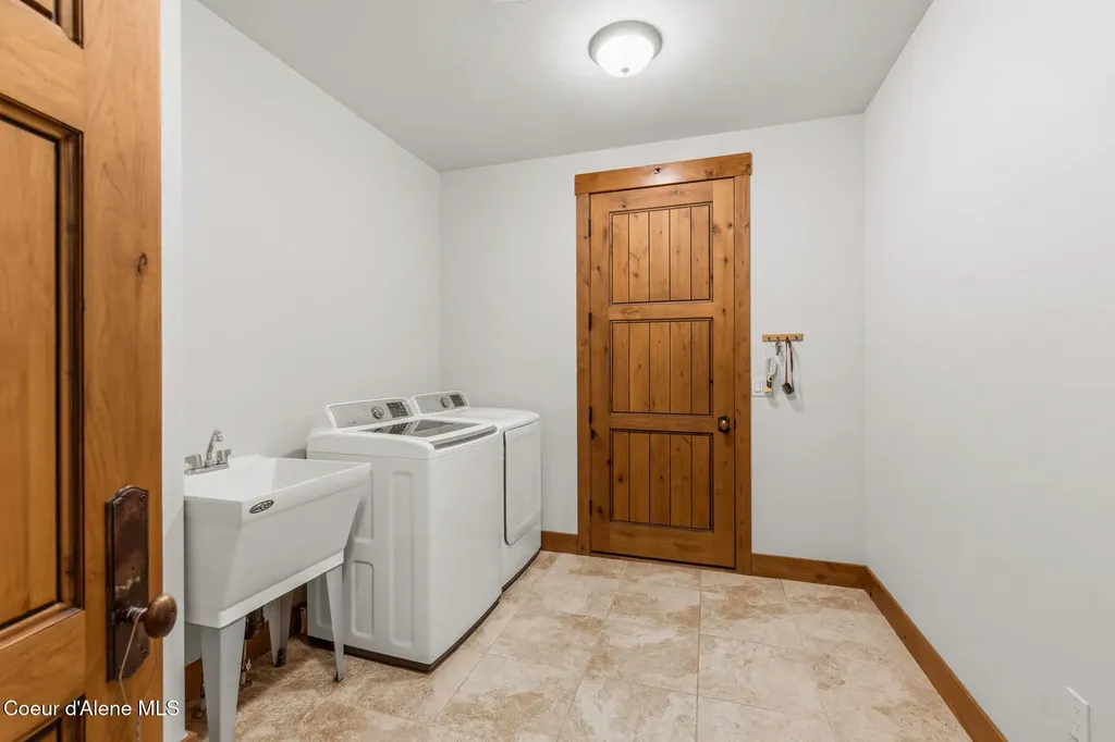 808 Bryce Lane Sandpoint ID 83864