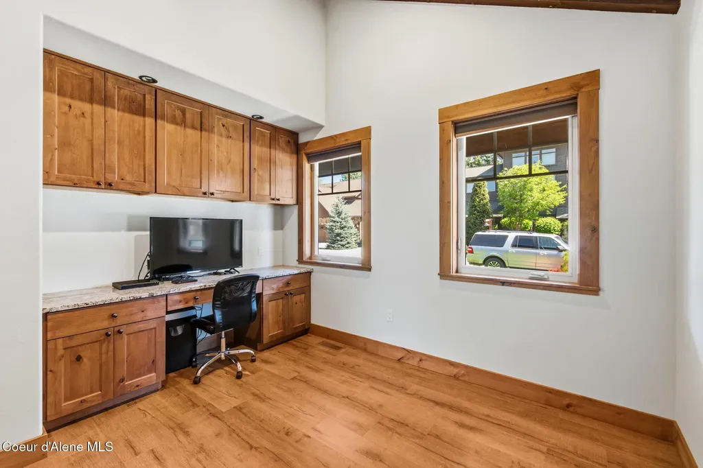 808 Bryce Lane Sandpoint ID 83864