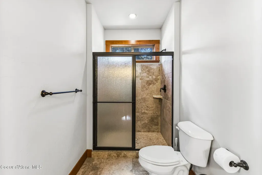 808 Bryce Lane Sandpoint ID 83864