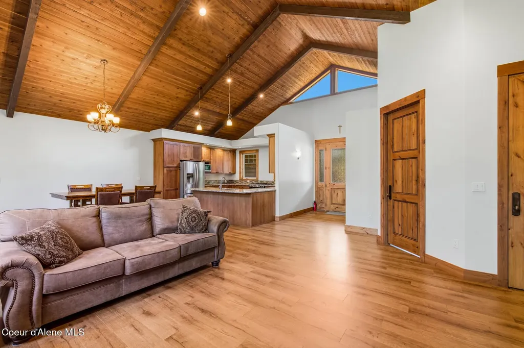 808 Bryce Lane Sandpoint ID 83864