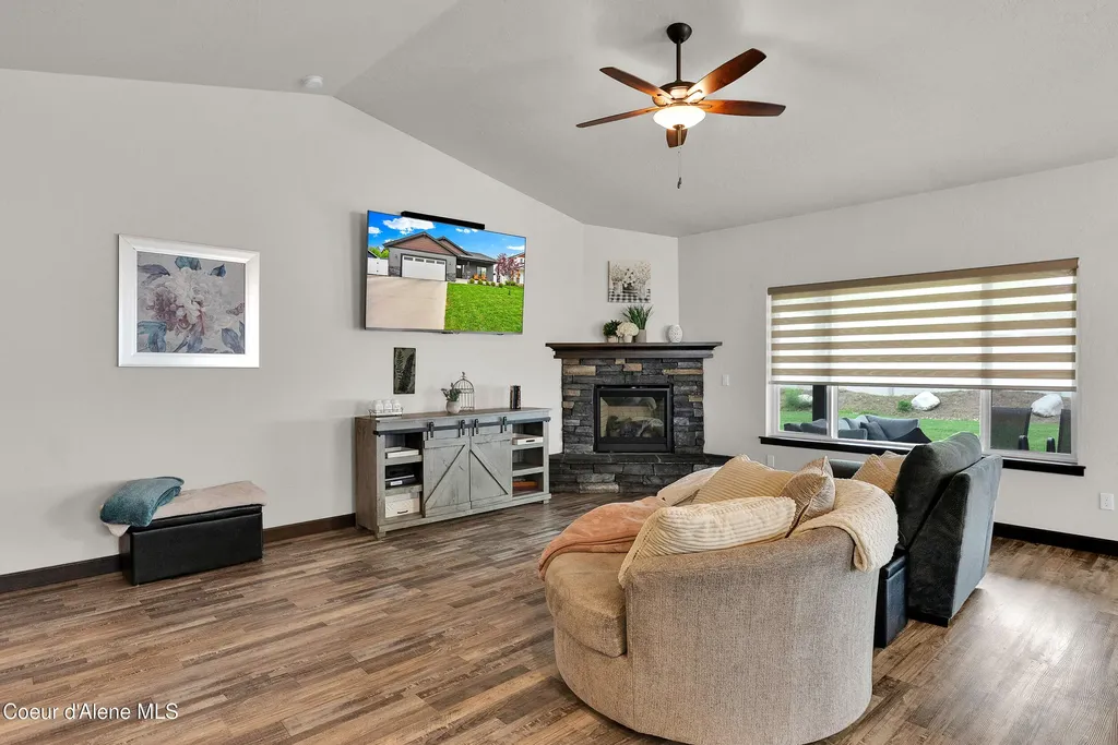 10633 N Crimson Drive Hayden ID 83835