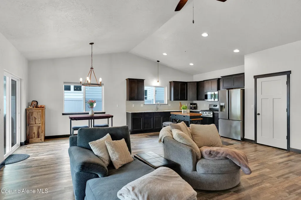 10633 N Crimson Drive Hayden ID 83835