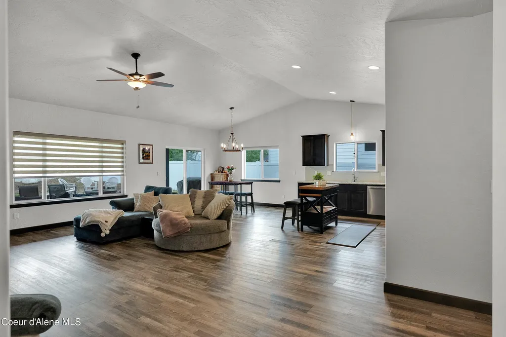 10633 N Crimson Drive Hayden ID 83835