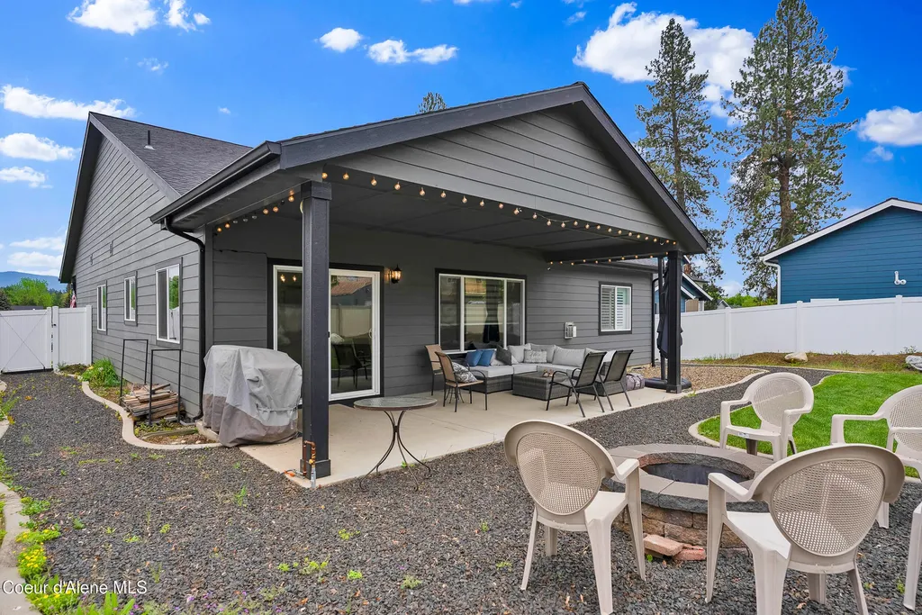 10633 N Crimson Drive Hayden ID 83835