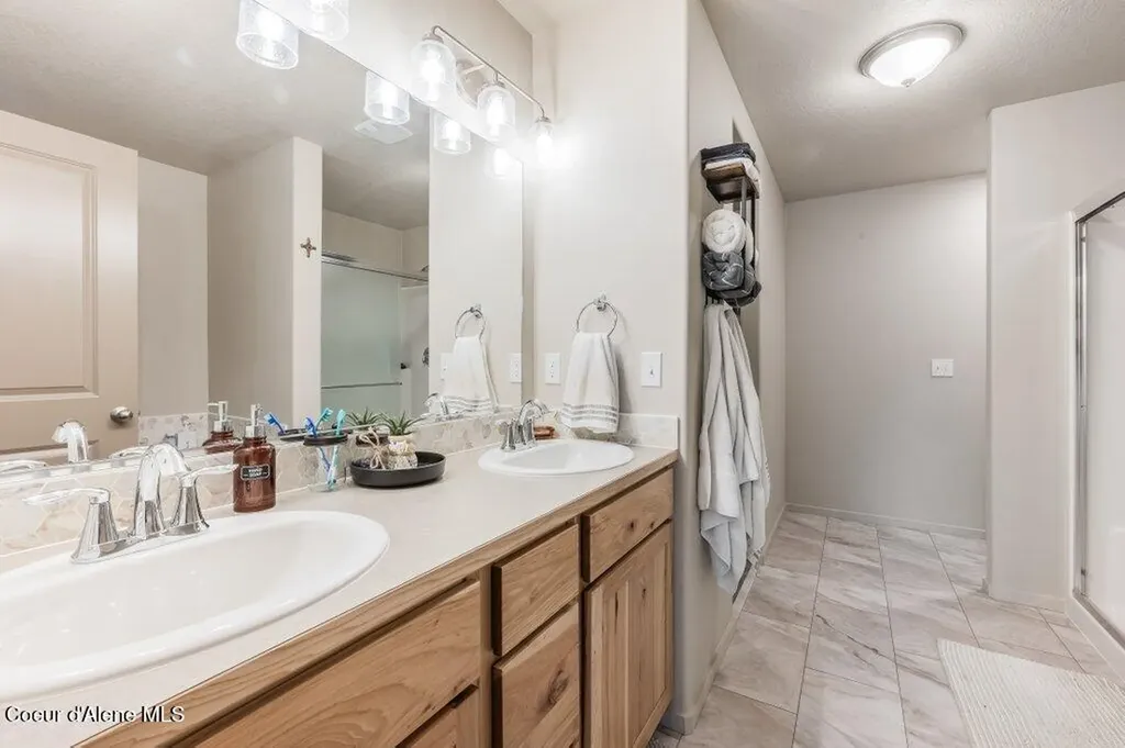 1874 N Wollaston Drive Post Falls ID 83854
