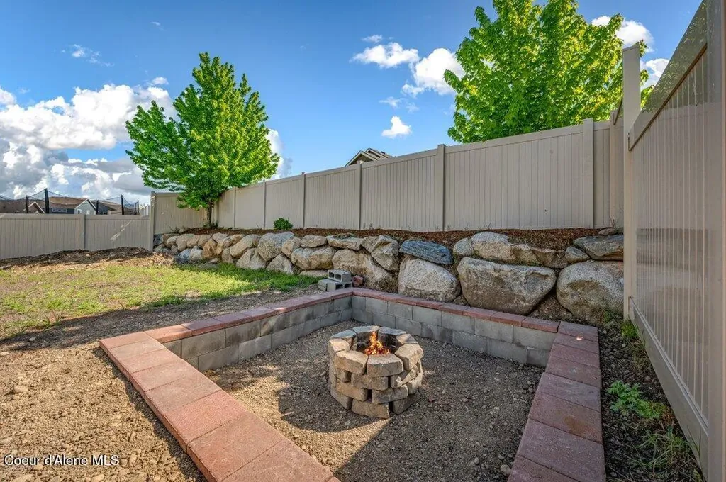 1874 N Wollaston Drive Post Falls ID 83854