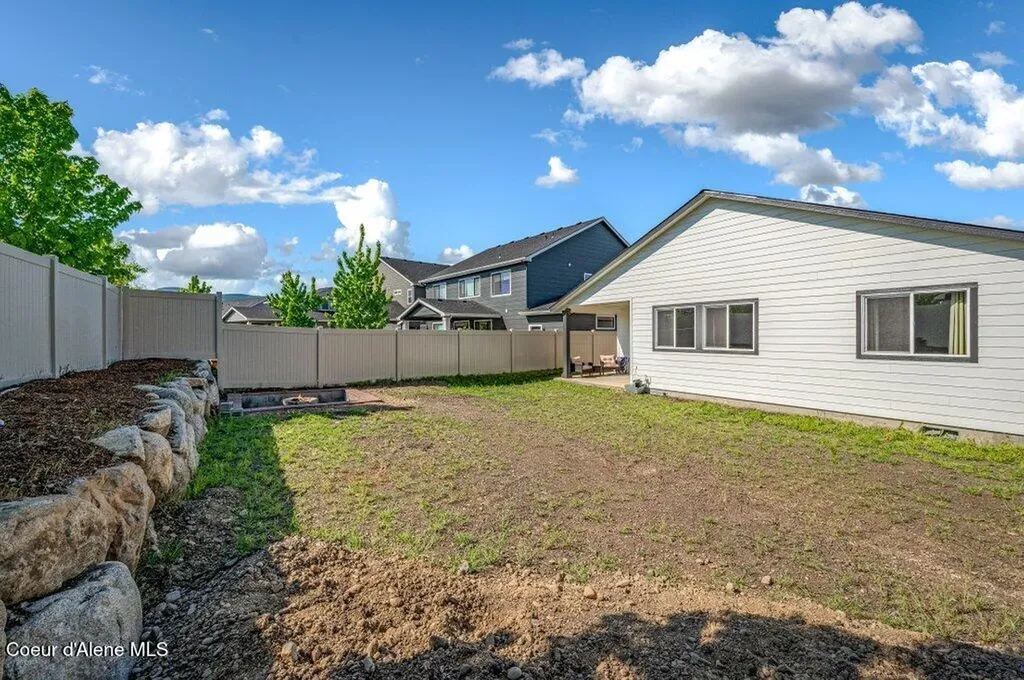 1874 N Wollaston Drive Post Falls ID 83854