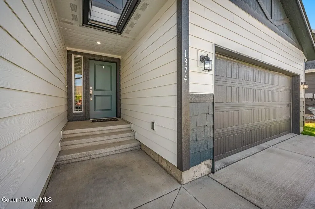 1874 N Wollaston Drive Post Falls ID 83854
