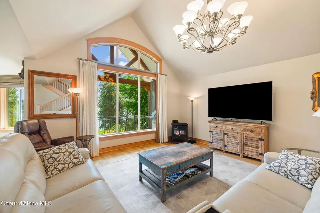 4459 E Ogara Road Harrison ID 83833