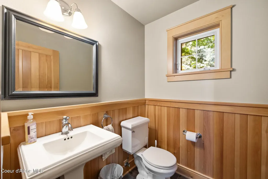 4459 E Ogara Road Harrison ID 83833