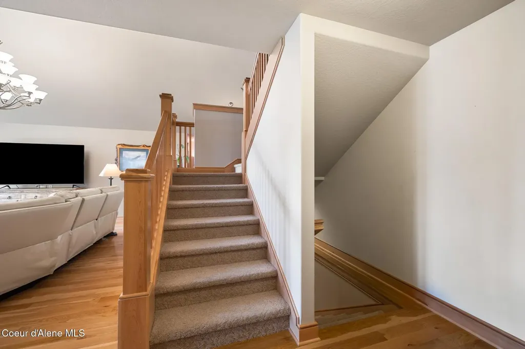 4459 E Ogara Road Harrison ID 83833