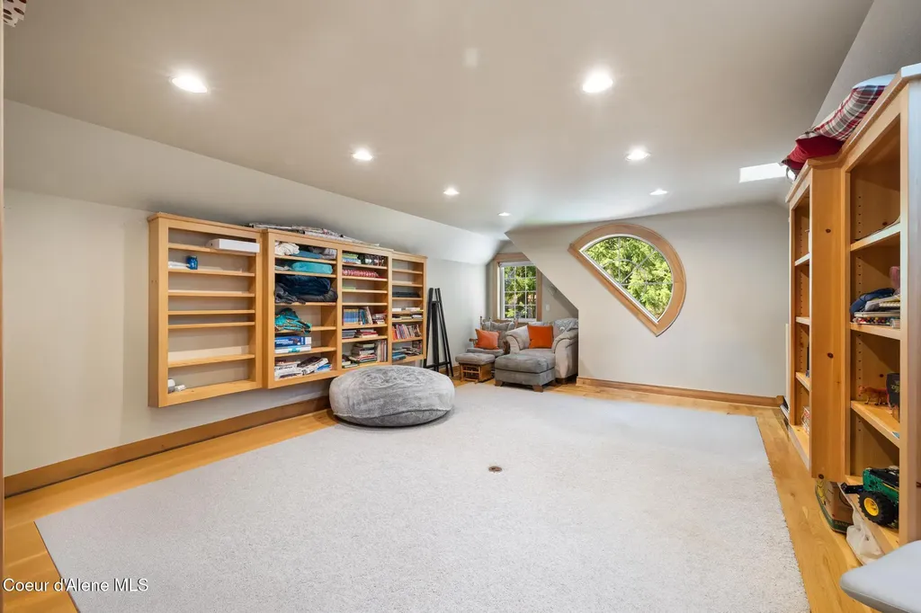 4459 E Ogara Road Harrison ID 83833