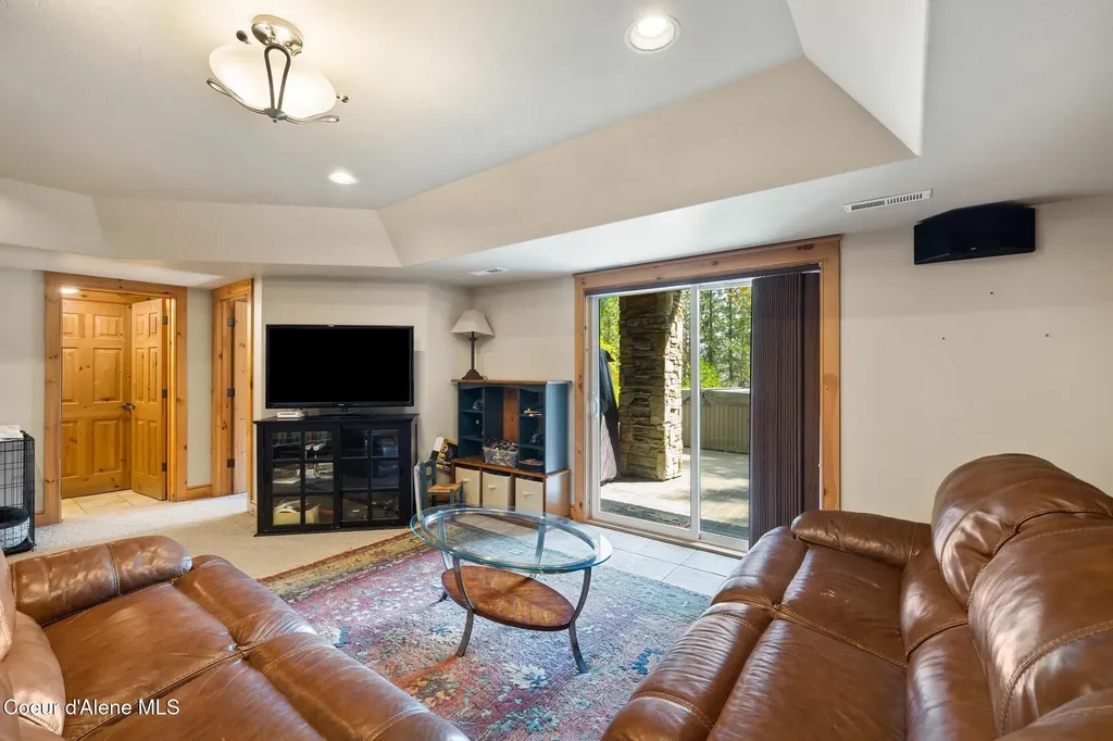 4459 E Ogara Road Harrison ID 83833