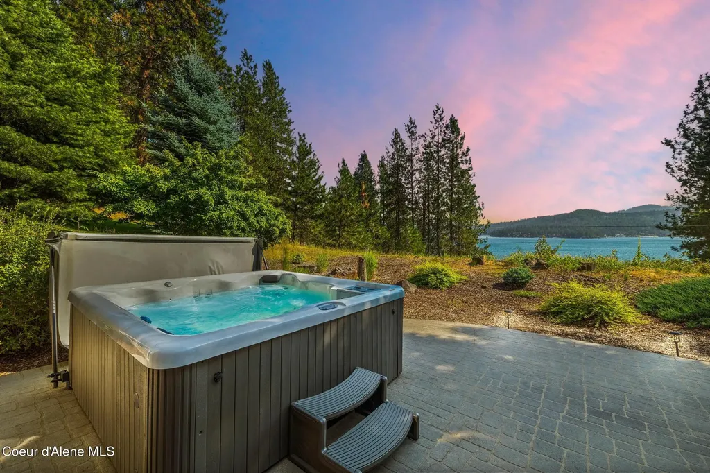 4459 E Ogara Road Harrison ID 83833