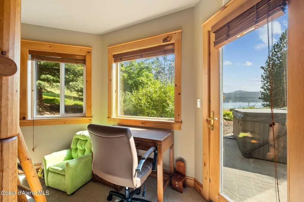 4459 E Ogara Road Harrison ID 83833
