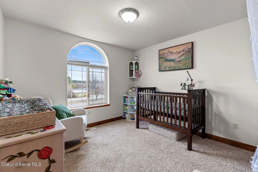 11074 W Riverview Drive Post Falls ID 83854
