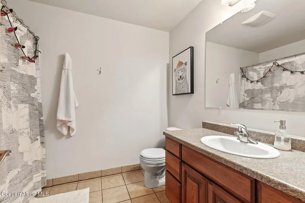 11074 W Riverview Drive Post Falls ID 83854