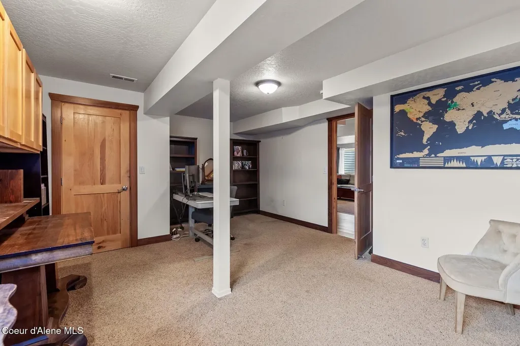 11074 W Riverview Drive Post Falls ID 83854