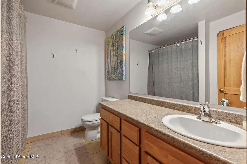 11074 W Riverview Drive Post Falls ID 83854