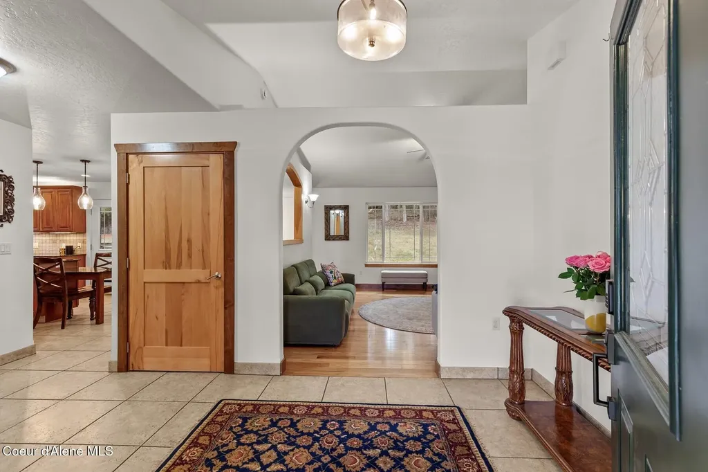 11074 W Riverview Drive Post Falls ID 83854