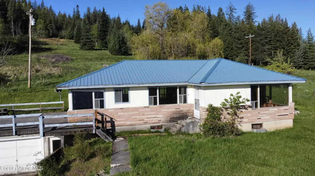 34406 State Highway 3 St. Maries ID 83861