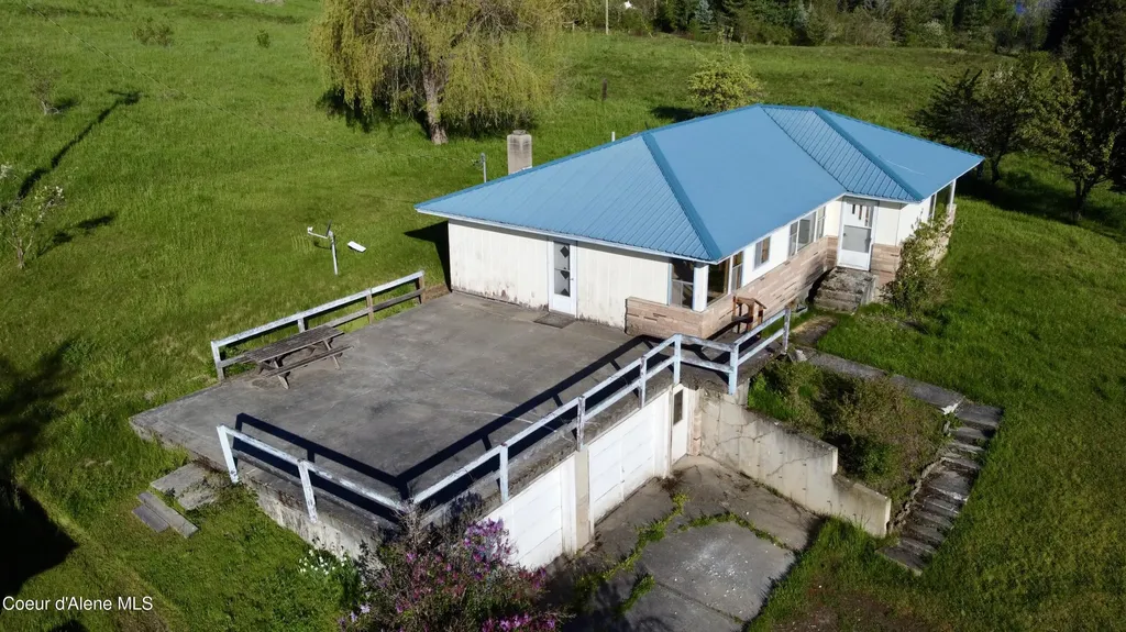 34406 State Highway 3 St. Maries ID 83861