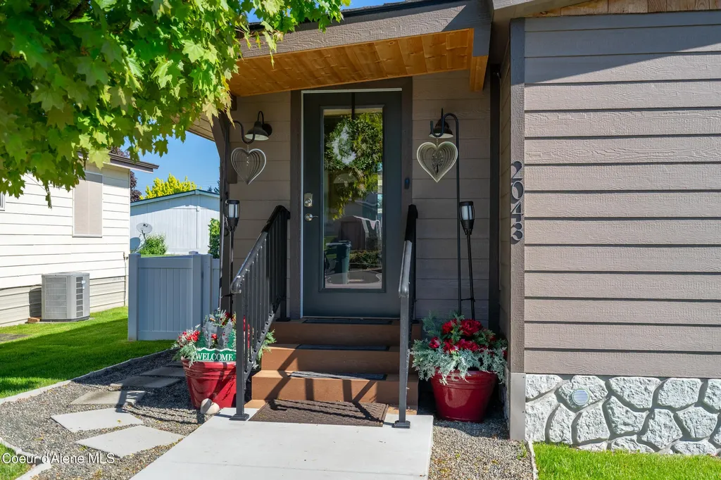 2043 W Lady Anne Way Post Falls ID 83854