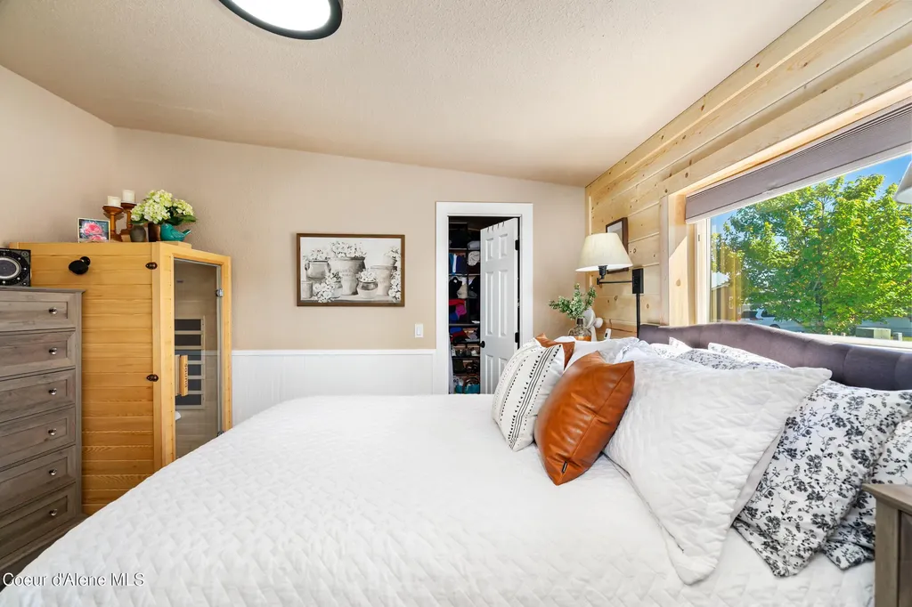 2043 W Lady Anne Way Post Falls ID 83854