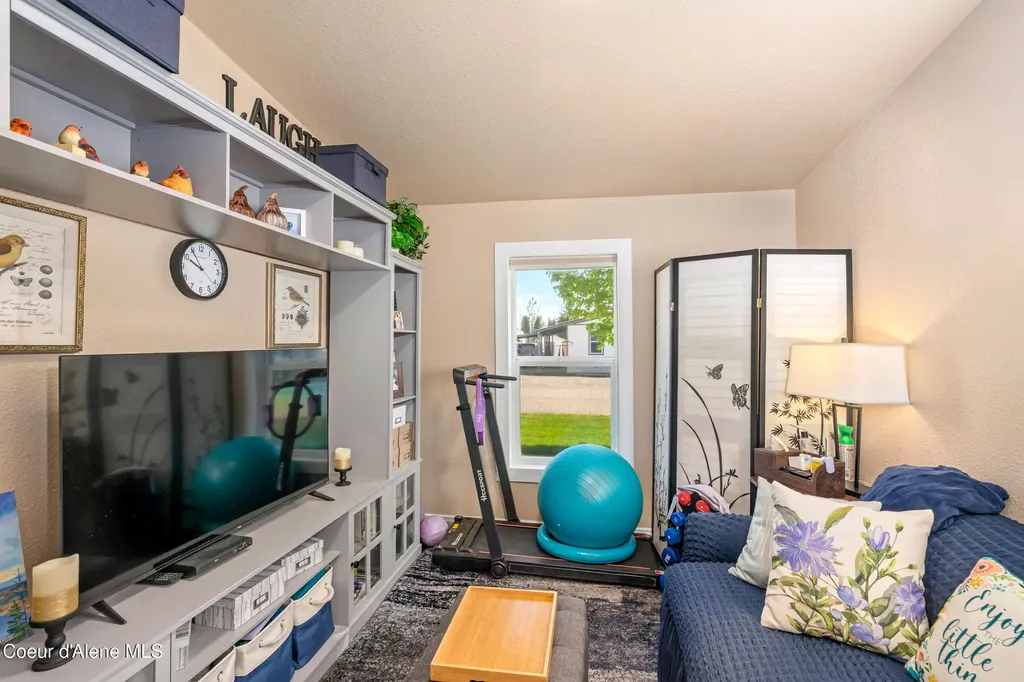 2043 W Lady Anne Way Post Falls ID 83854