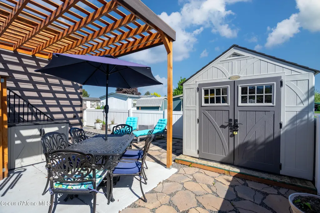 2043 W Lady Anne Way Post Falls ID 83854