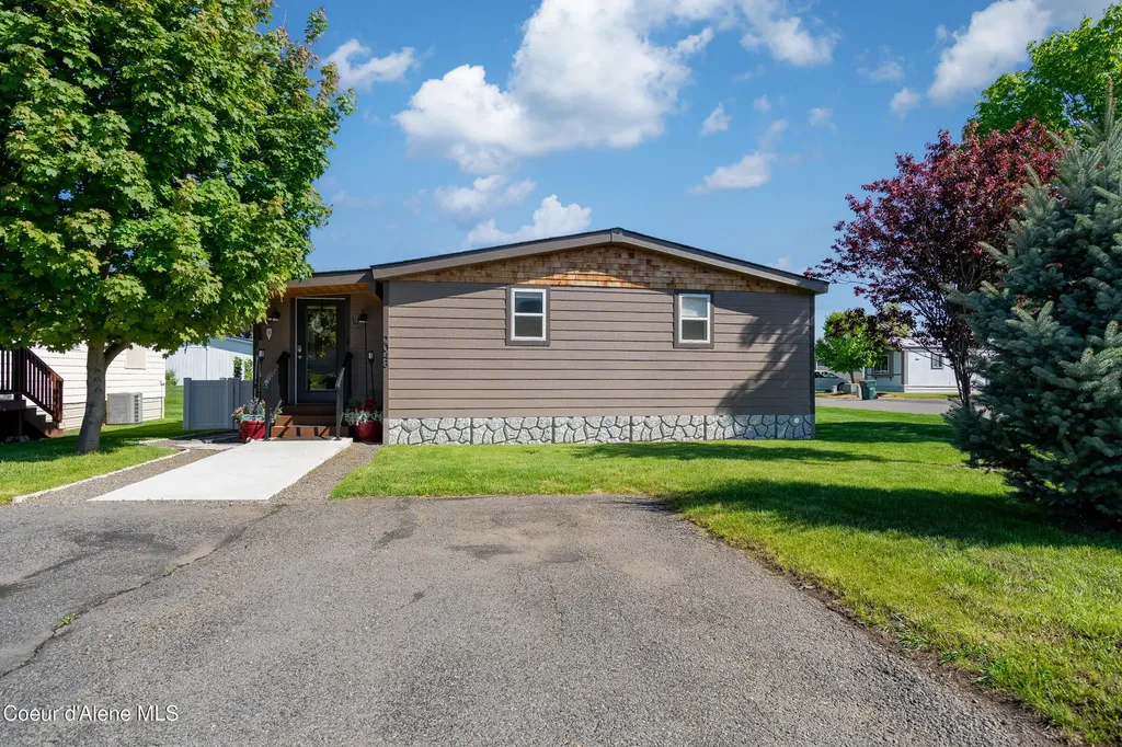 2043 W Lady Anne Way Post Falls ID 83854