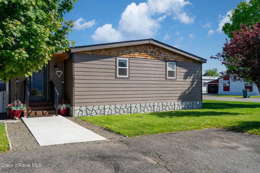 2043 W Lady Anne Way Post Falls ID 83854