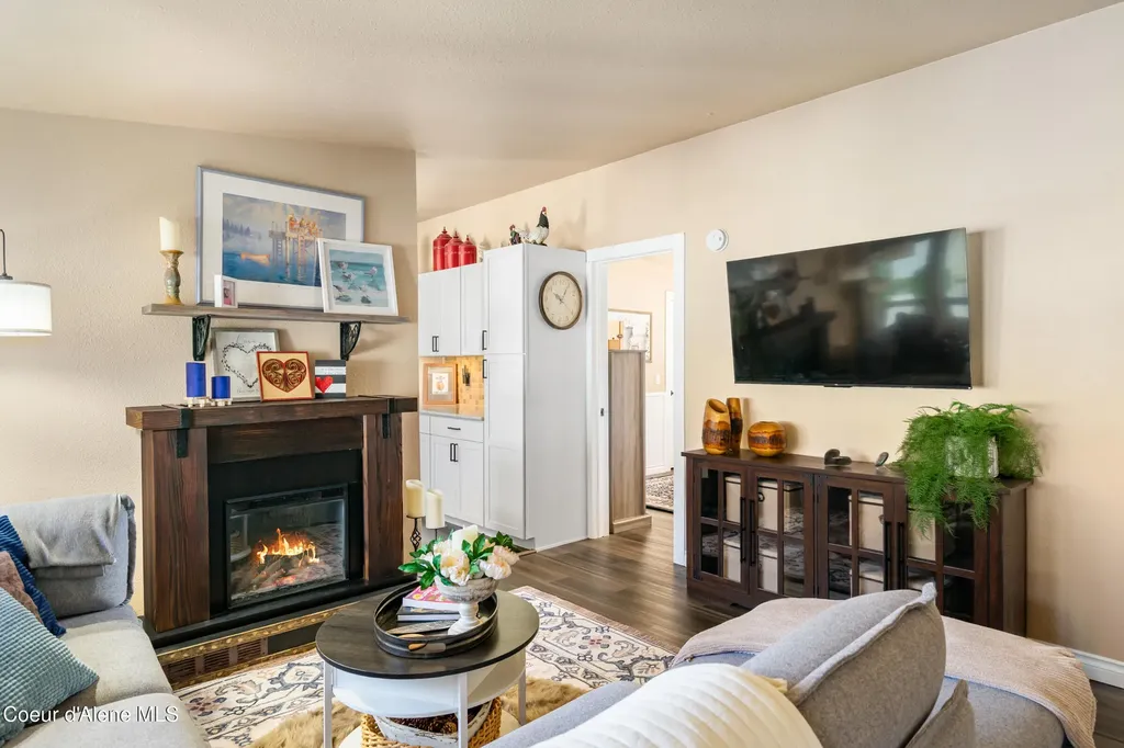2043 W Lady Anne Way Post Falls ID 83854
