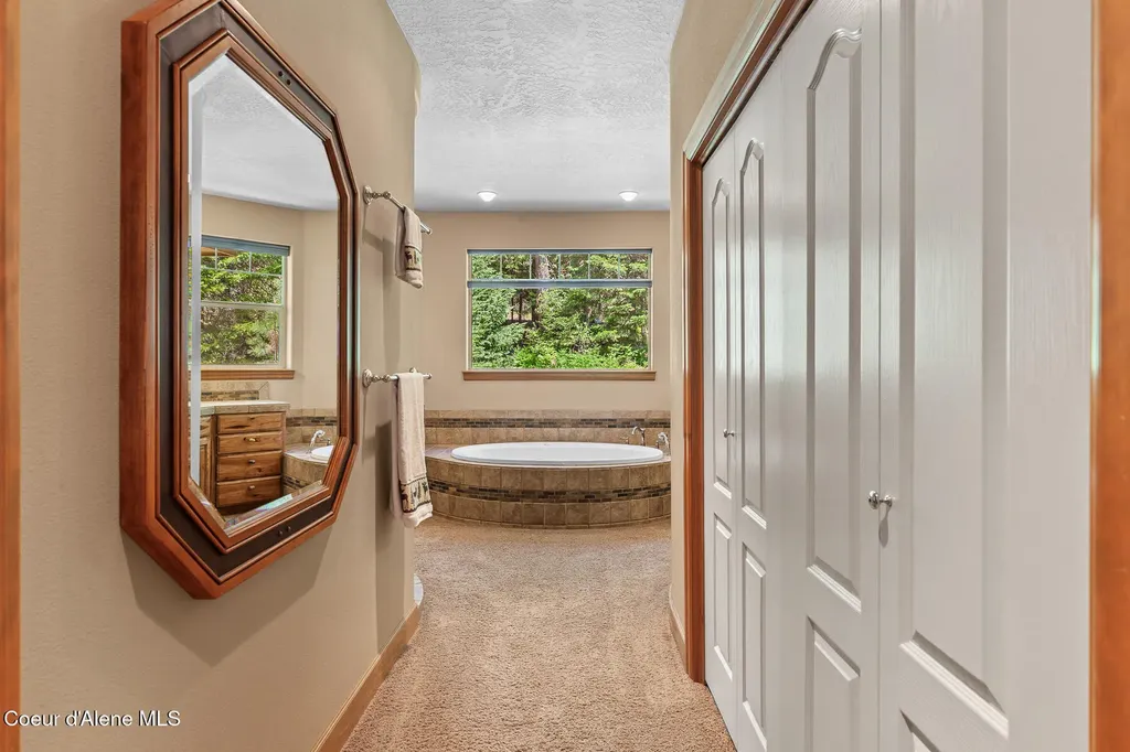 10938 W Twin Lakes Road Rathdrum ID 83858